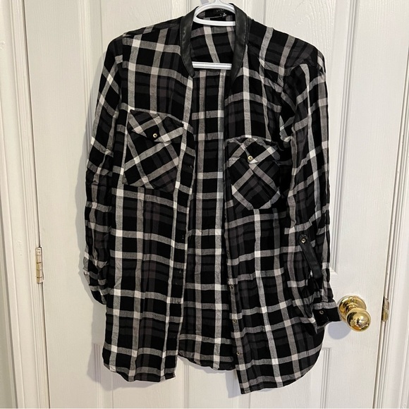 Dynamite Tops - Dynamite Button Up Plaid Blouse